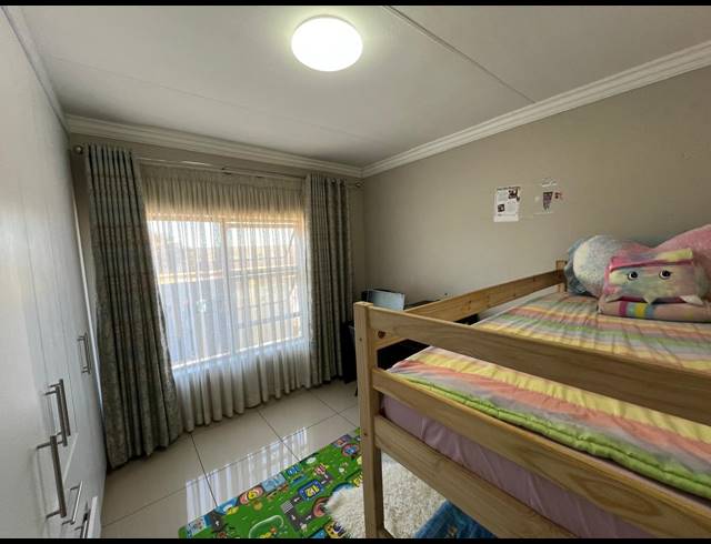 3 BEDROOM HOUSE FOR SALE IN WOODHILL ESTATE